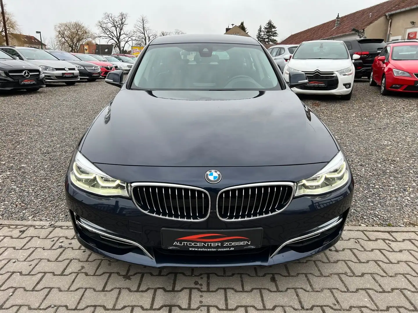 BMW 320 XDrive*Luxury Line* Blau - 2