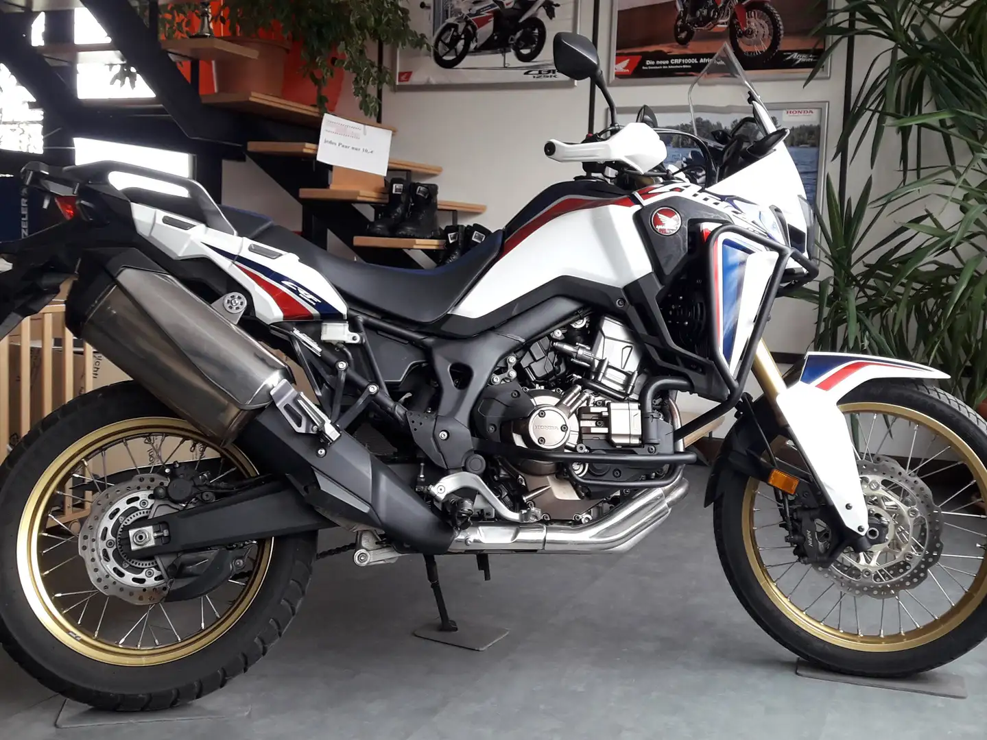 Honda CRF 1000 DCT Modrá - 1