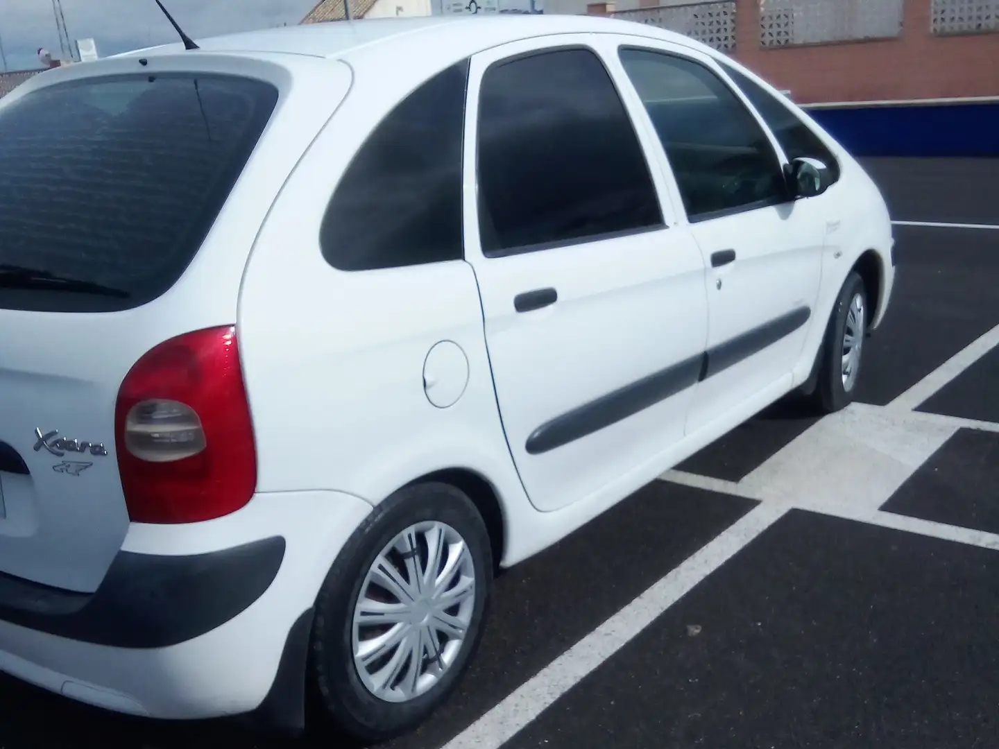 Citroen Xsara Picasso 2000 HDI Blanco - 1