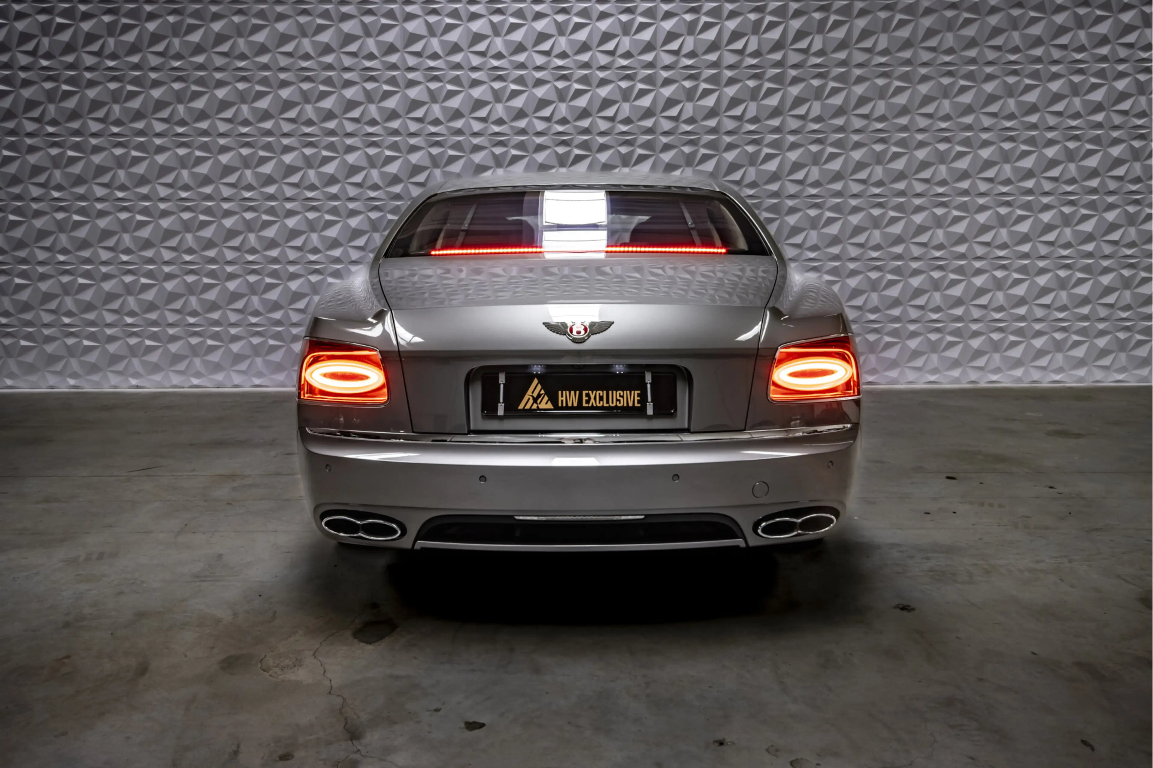 Bentley Flying Spur 4.0 V8 | Bitrubo | Dual tone interiour | Memory | — photo 8