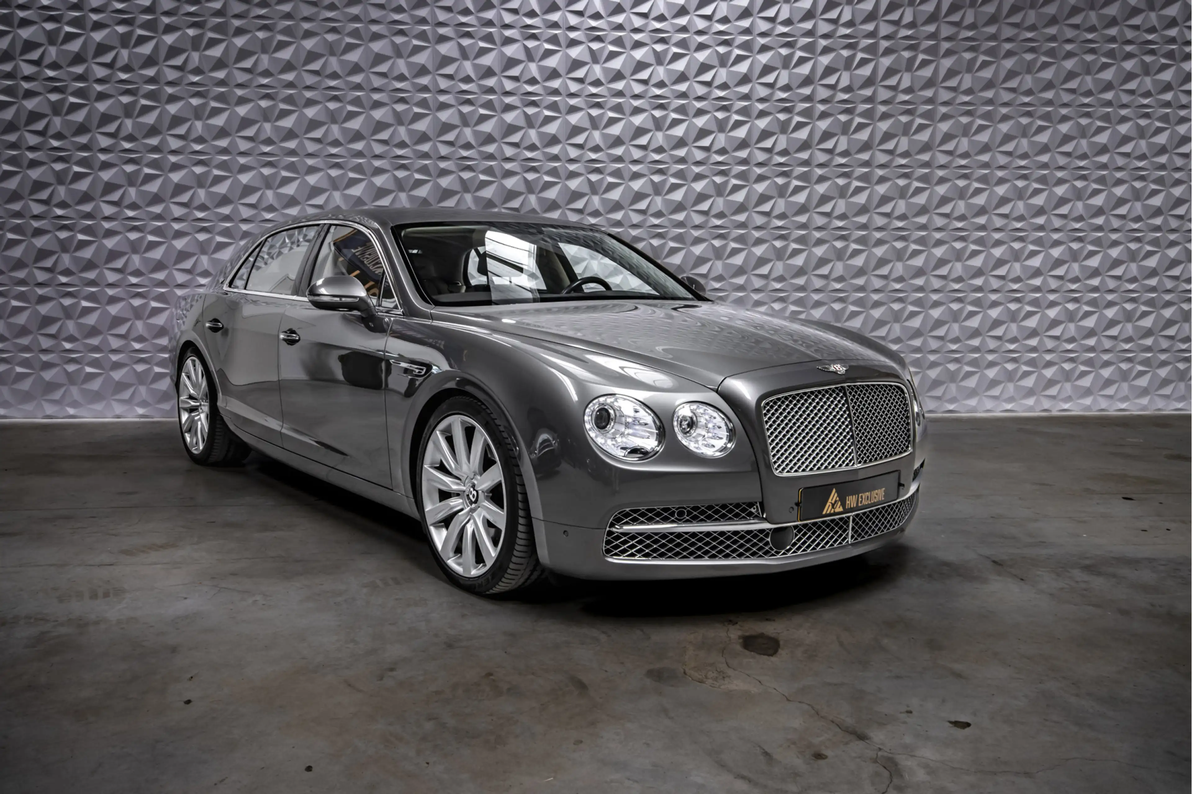 Bentley Flying Spur 4.0 V8 | Bitrubo | Dual tone interiour | Memory | — photo 6