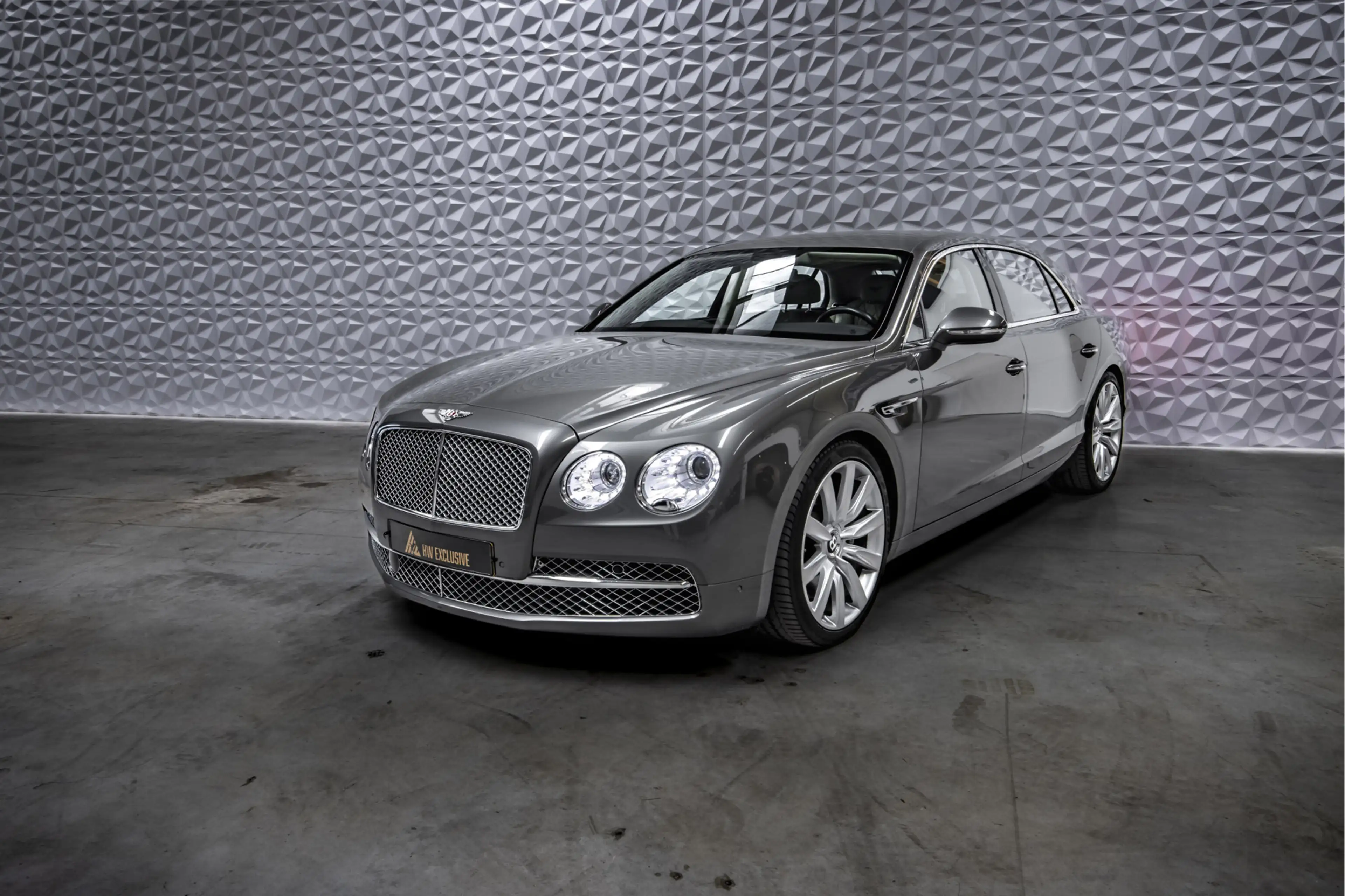 Bentley Flying Spur 4.0 V8 | Bitrubo | Dual tone interiour | Memory | — photo 4