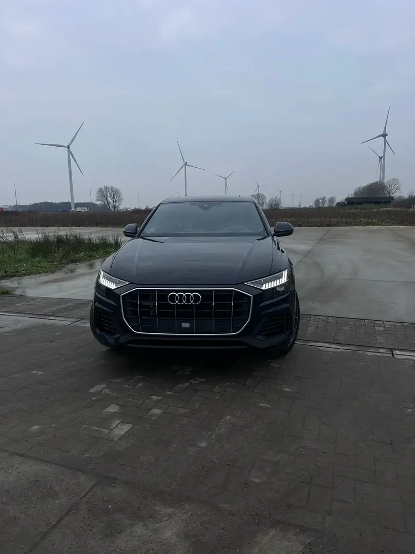 Audi Q8 55tfsi e quattro - 1
