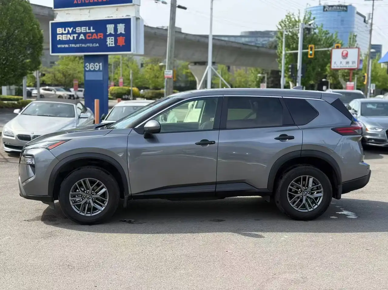 Nissan Rogue снимка Nissan Rogue