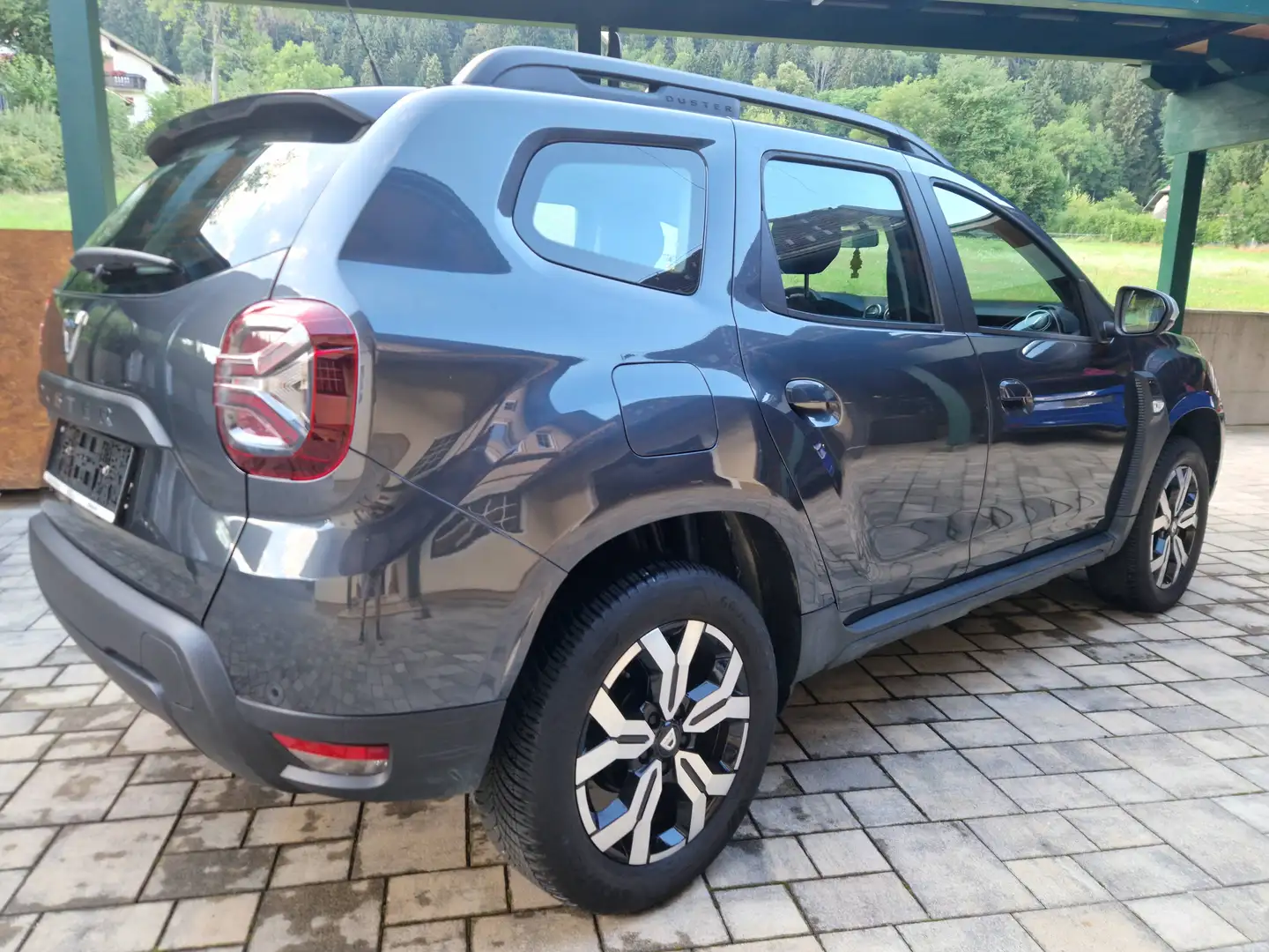 Dacia Duster Blue dCi 115 4WD Grau - 2
