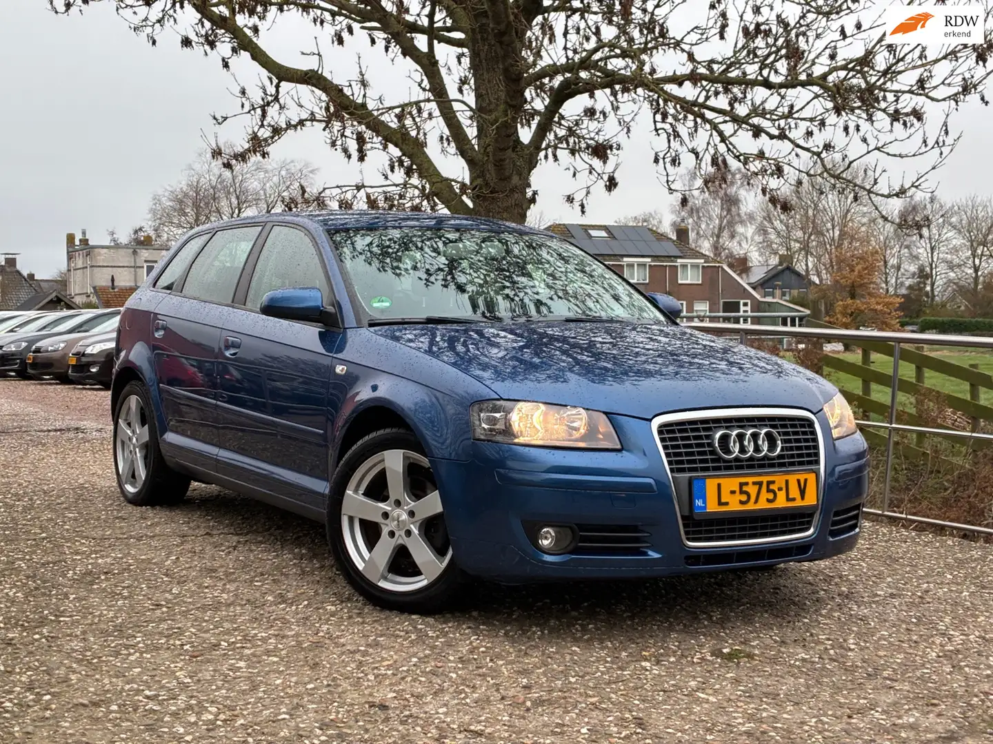 Audi A3 Sportback 1.4 TFSI Attraction Business Edition | C Blau - 1