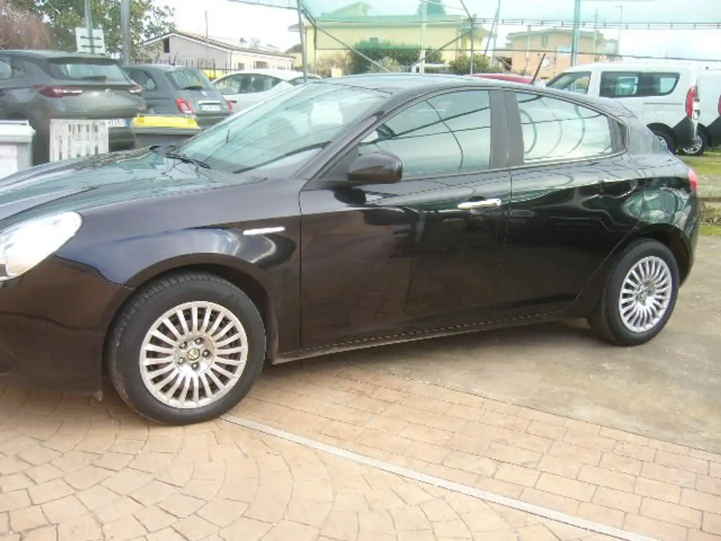 Alfa Romeo Giulietta 1.6 m.jet Nero - 2