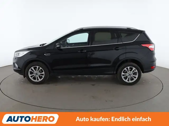 Ford Kuga view 3