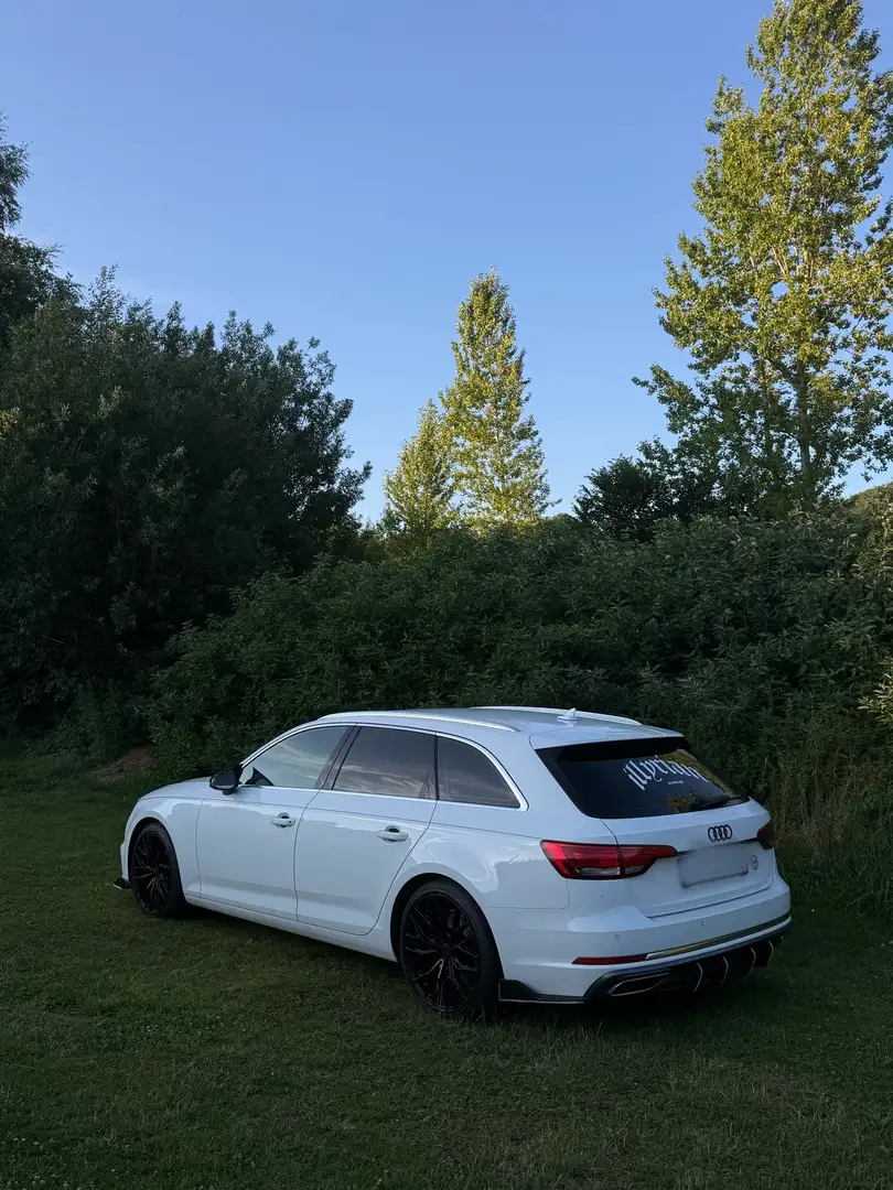 Audi A4 Avant 40 TFSI S tronic sport Weiß - 2
