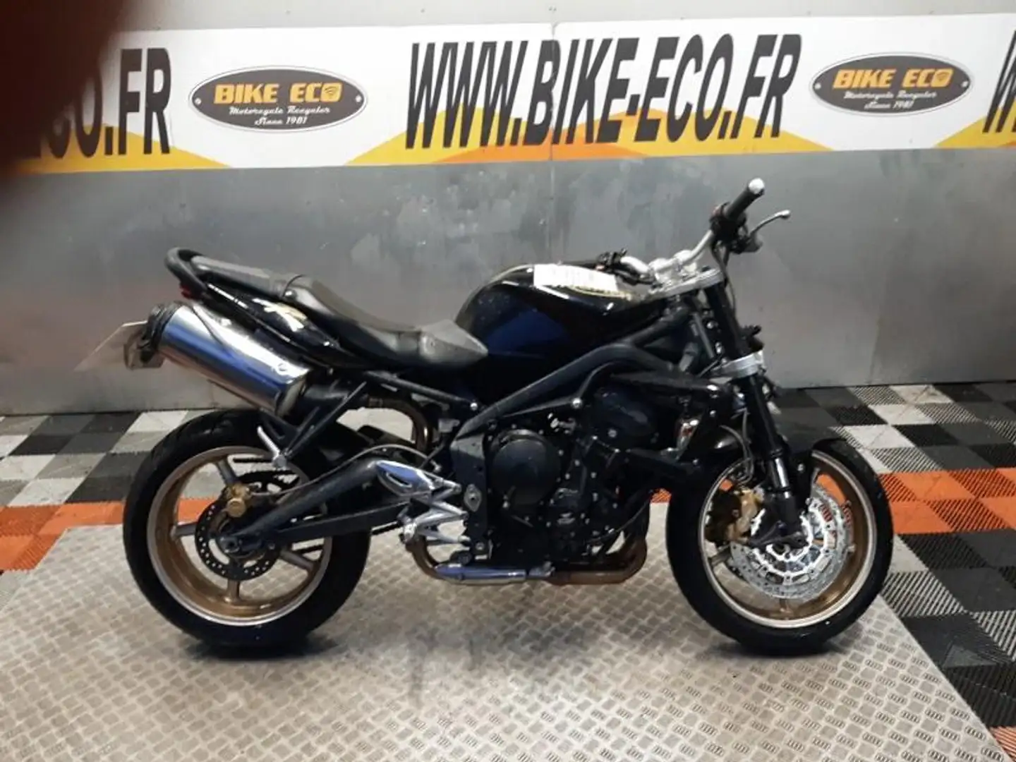 Triumph Street Triple 675 Чорний - 1