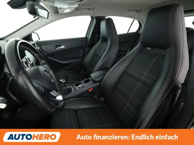 Mercedes-Benz Gla view 10