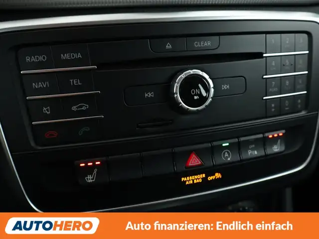 Mercedes-Benz Gla view 23