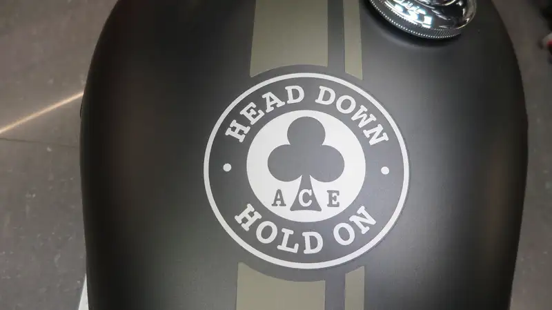 Triumph Bonneville T120 - foto 4