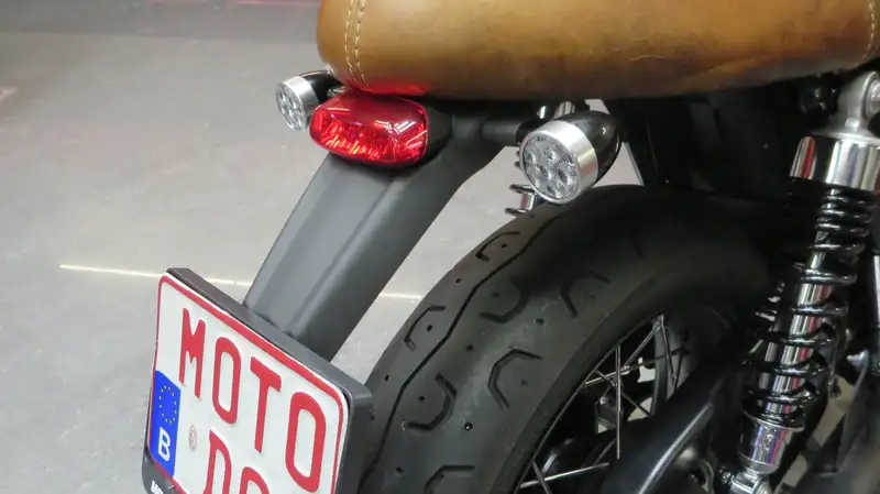 Triumph Bonneville T120 - foto 3