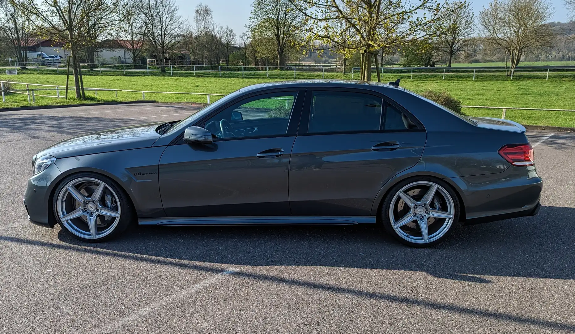 Mercedes-Benz E 63 AMG E 63 AMG 4Matic, 680PS mit 1100Nm Сірий - 2