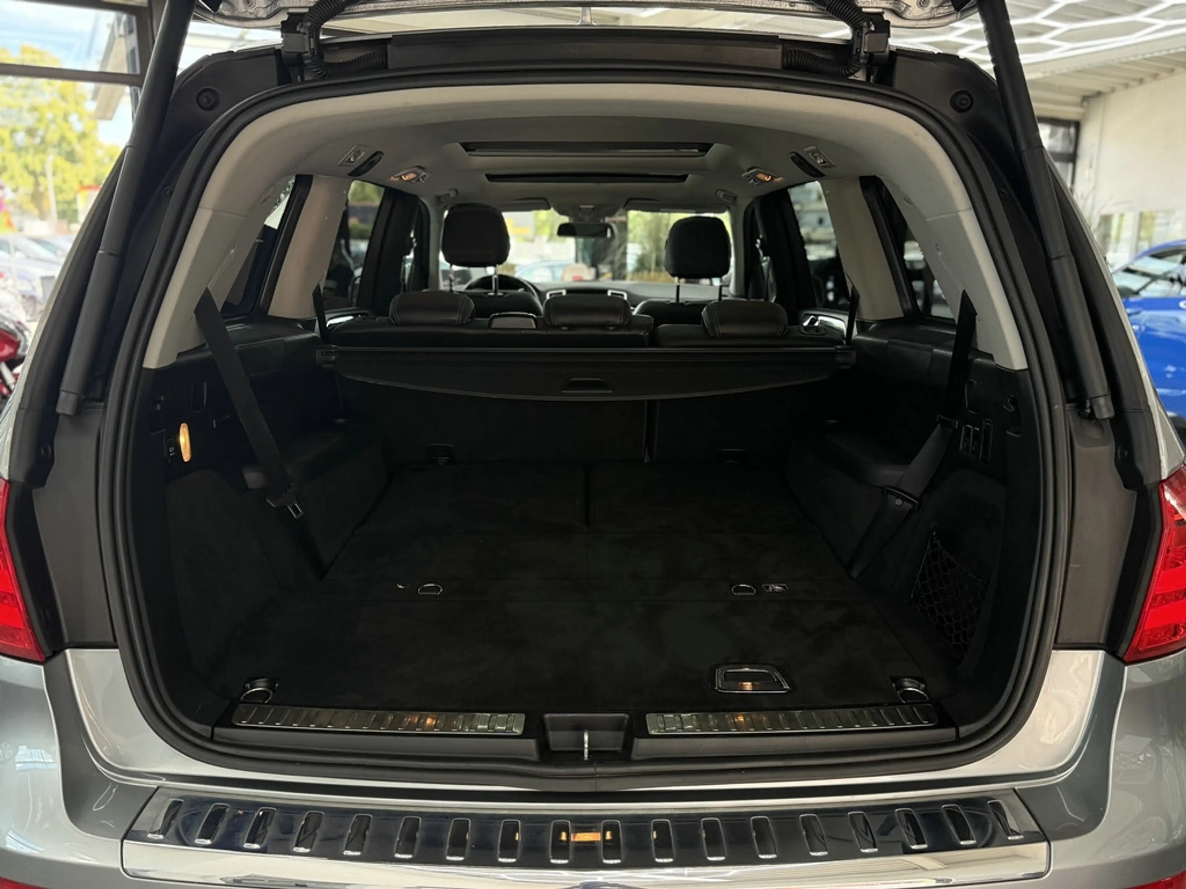 Mercedes-Benz GL 350 BlueTec 4Matic, 7-Sitzer, ACC, Standh. — photo 14