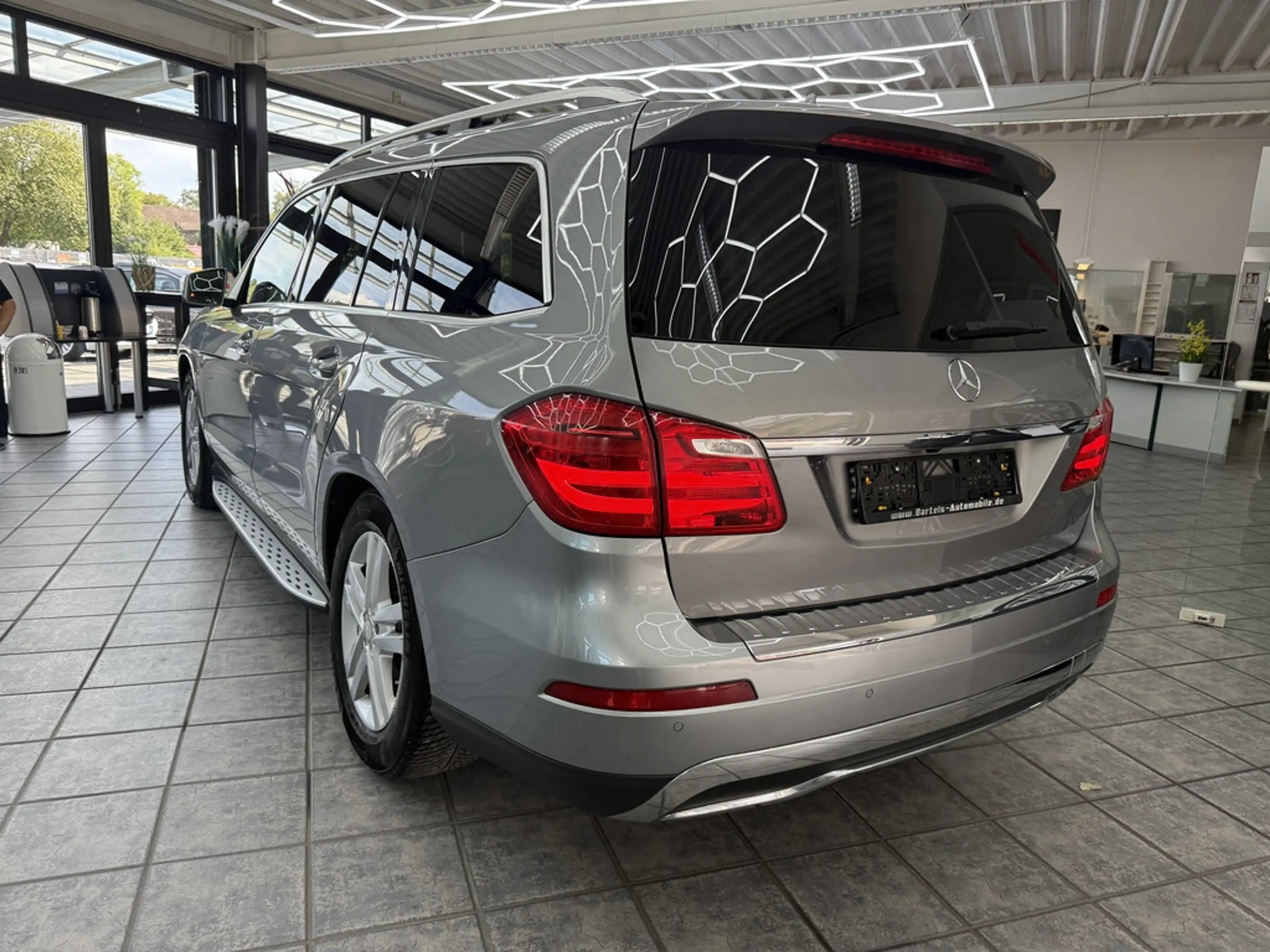 Mercedes-Benz GL 350 BlueTec 4Matic, 7-Sitzer, ACC, Standh. — photo 9