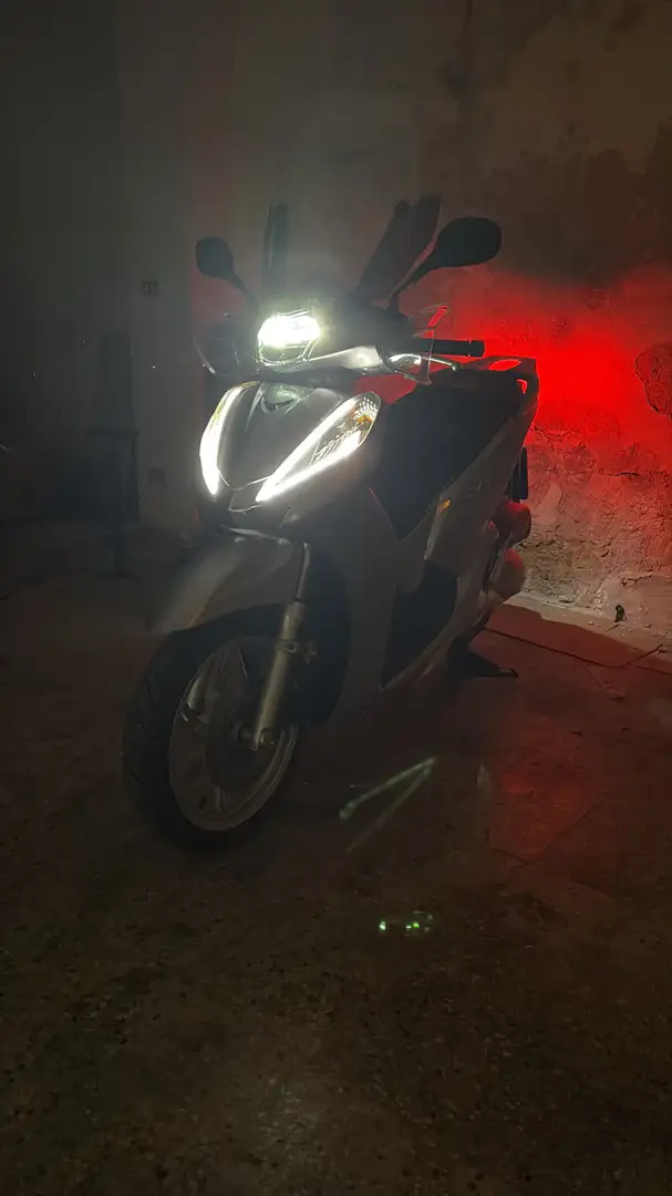 Honda SH 300 antifurto Grigio - 2