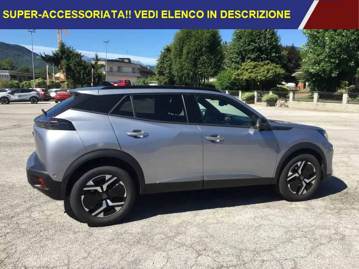 Peugeot 2008 PureTech 100 Allure CAMERA 360°+NAVI+WINTER PACK Gris - 2