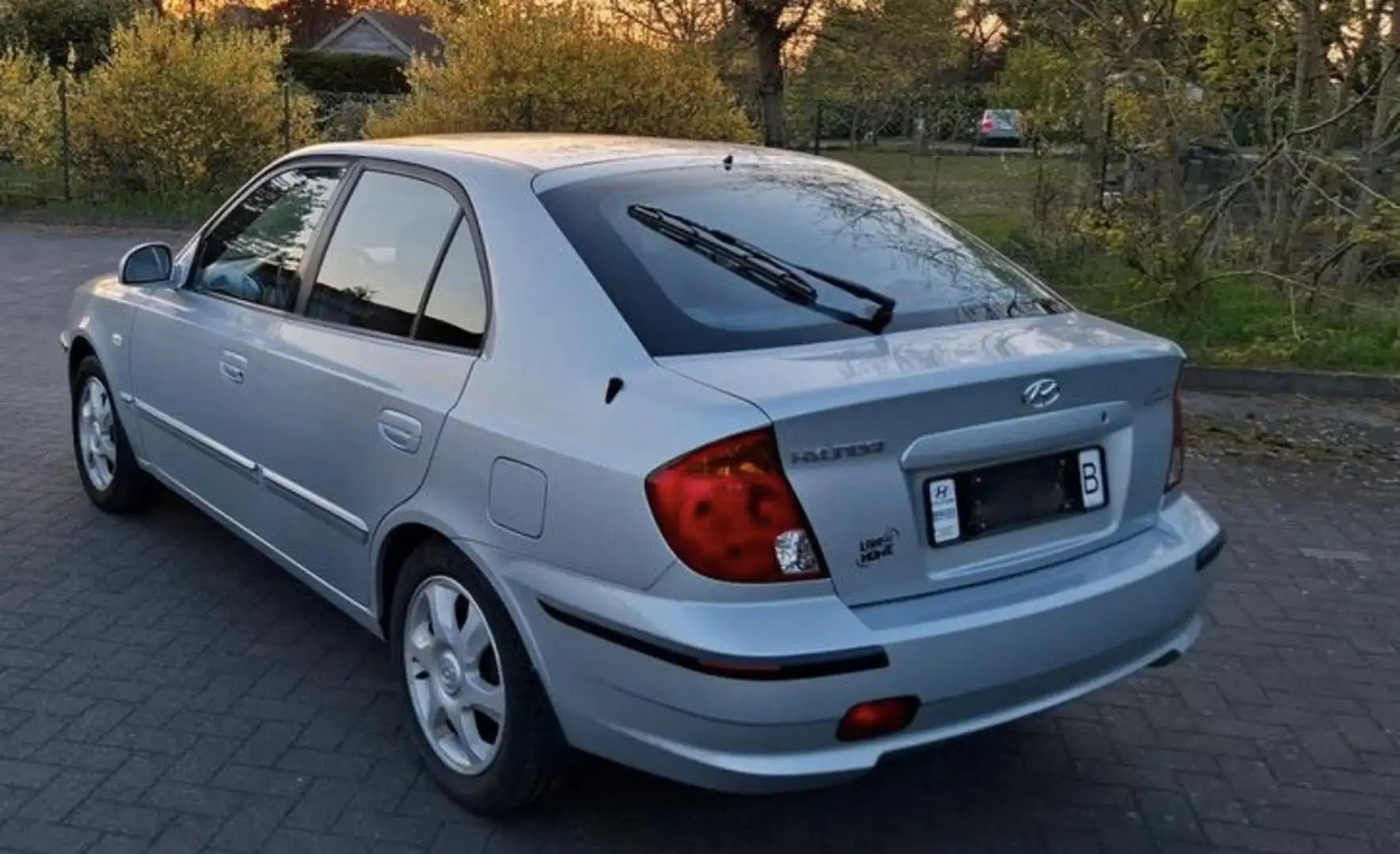 Hyundai ACCENT 1.3i 12v GLSi - 2