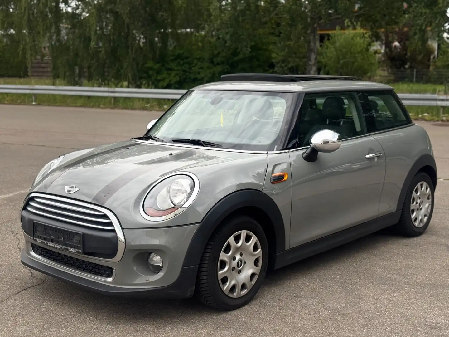MINI One 1.2 Euro6 Pano Leder Klimaautomatik PDC Grau - 1