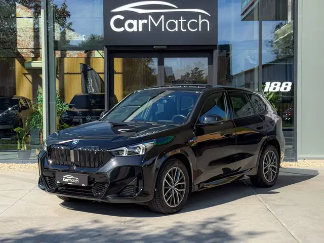 BMW iX1 xDrive30 M Sport - HUD | 360° | CC
