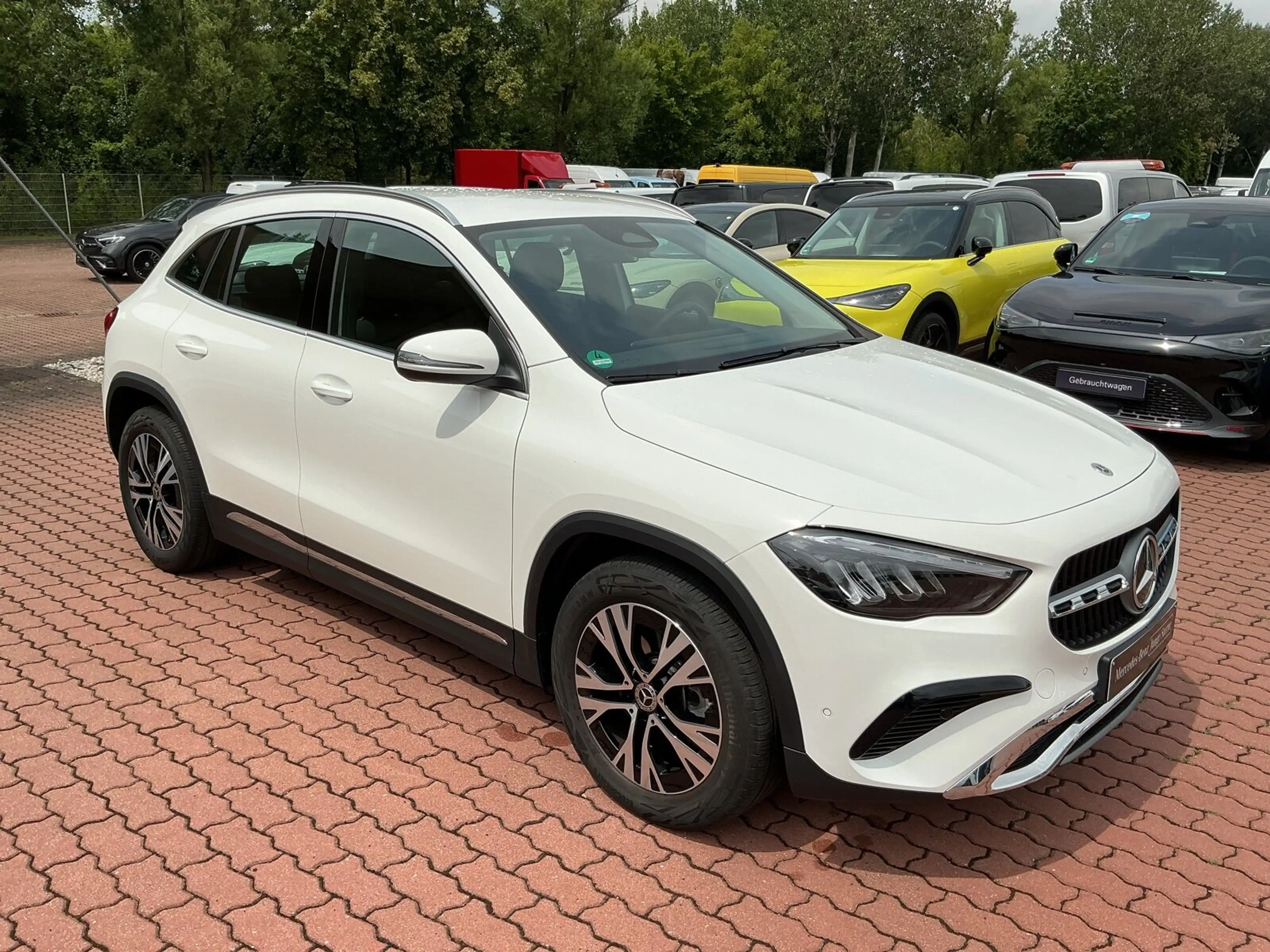Mercedes-Benz GLA 220 GLA 220 4MATIC  Progressive Navi/Distronic/Autom. — photo 3