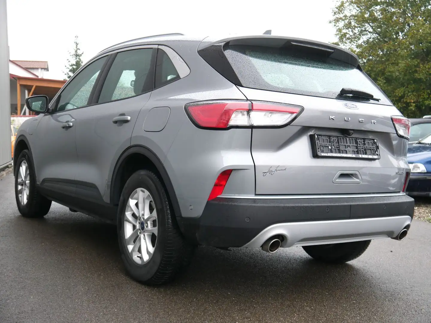 Ford Kuga 2.5 Plug-In Hybrid Titanium Silber - 2