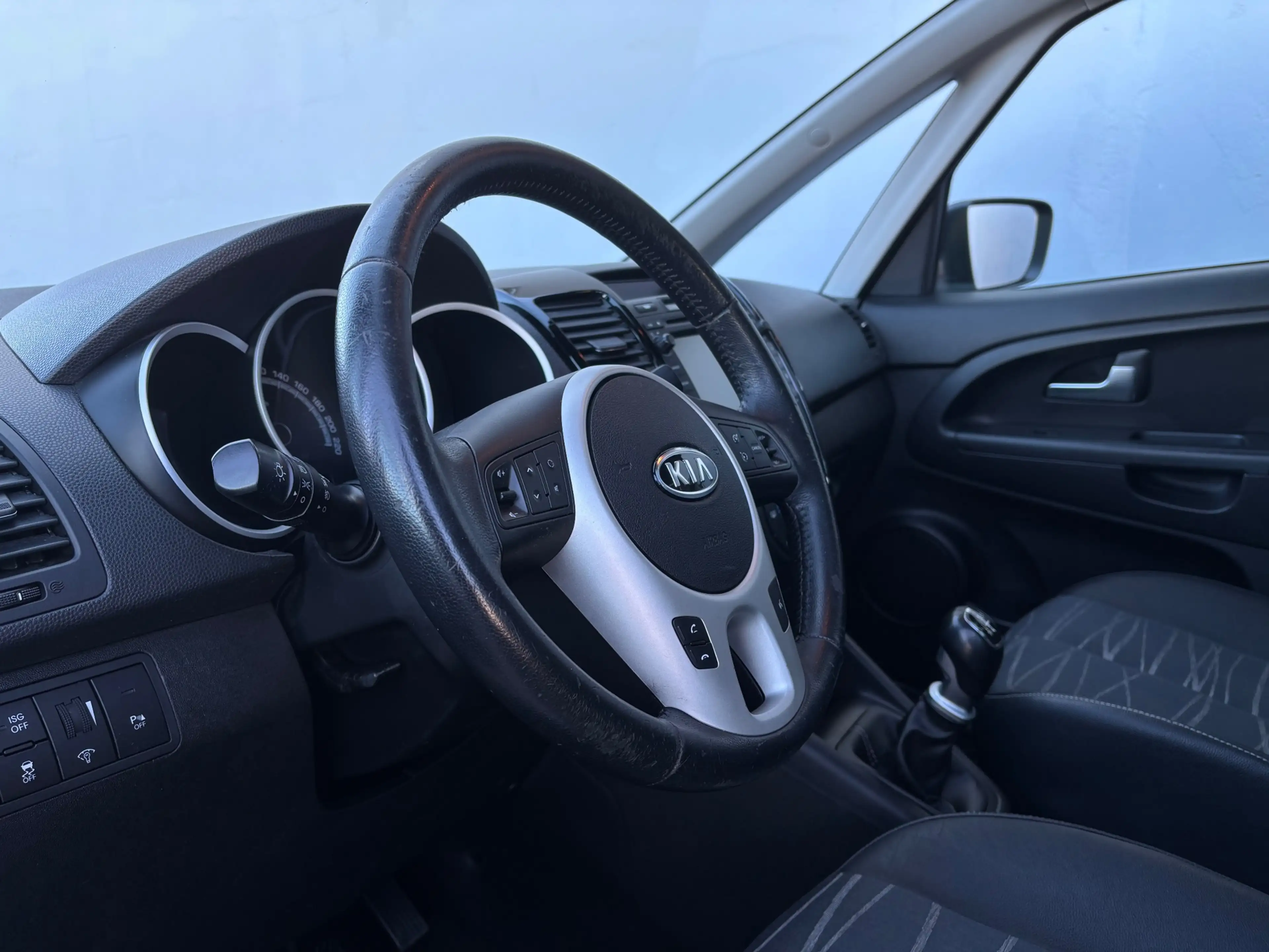 Kia Venga 1.4 CVVT Super Pack - Panorama Dak — photo 9