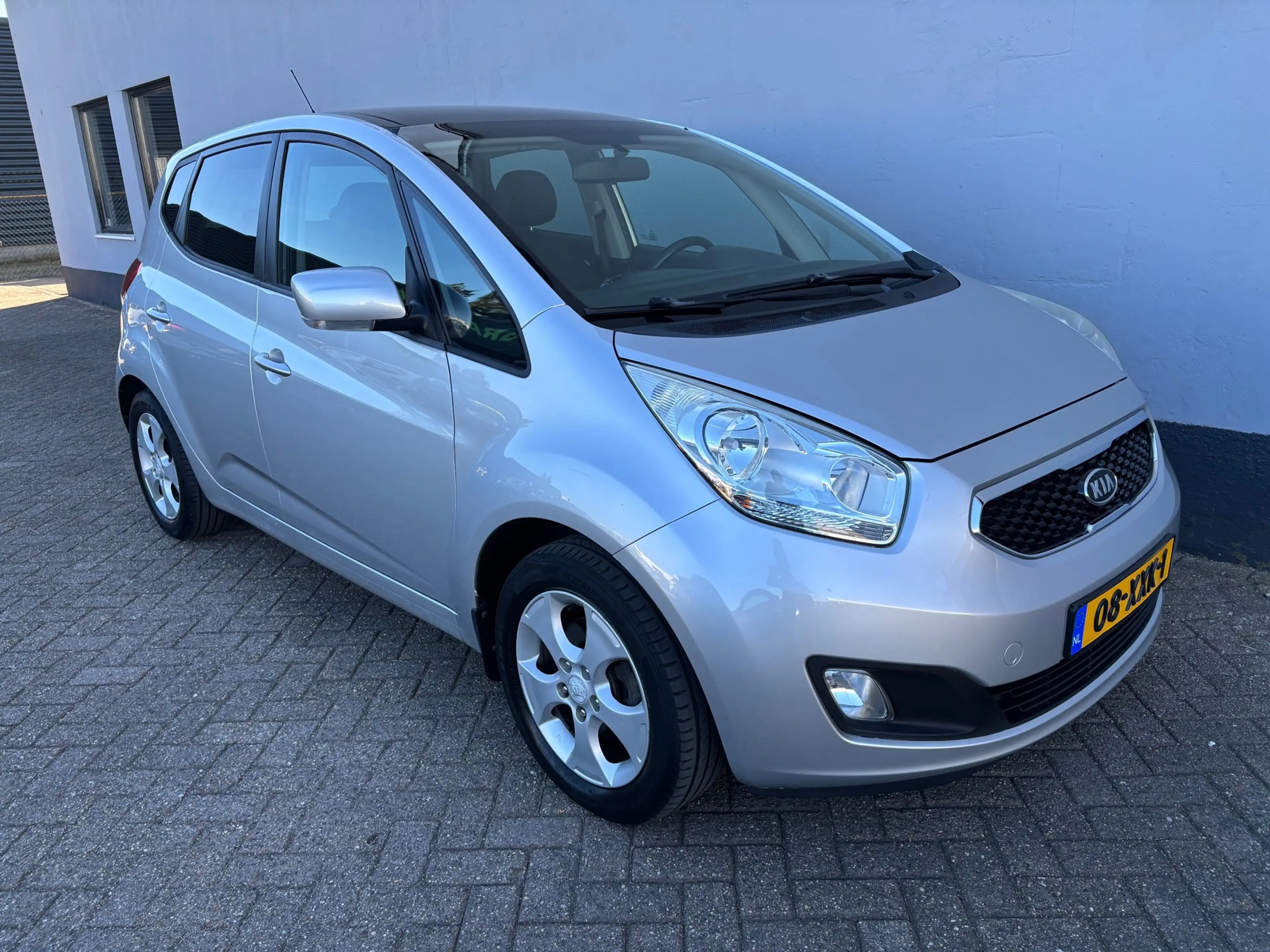 Kia Venga 1.4 CVVT Super Pack - Panorama Dak — photo 4