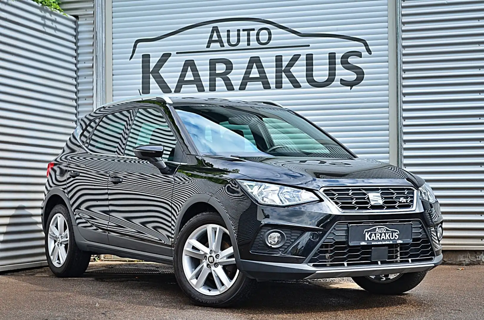 SEAT Arona 1.0 TSI FR DSG/ACC/NAVI/BeatsAudio Schwarz - 1