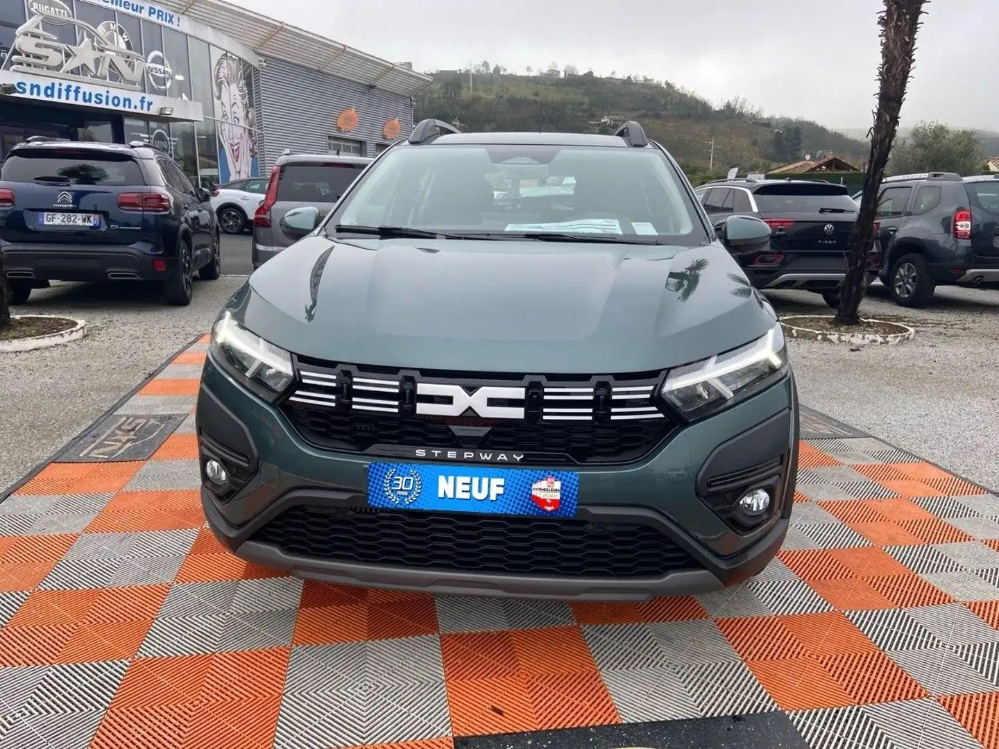 Dacia Sandero TCe 90 BV6 STEPWAY EXPRESSION Pack City Caméra Vert - 2