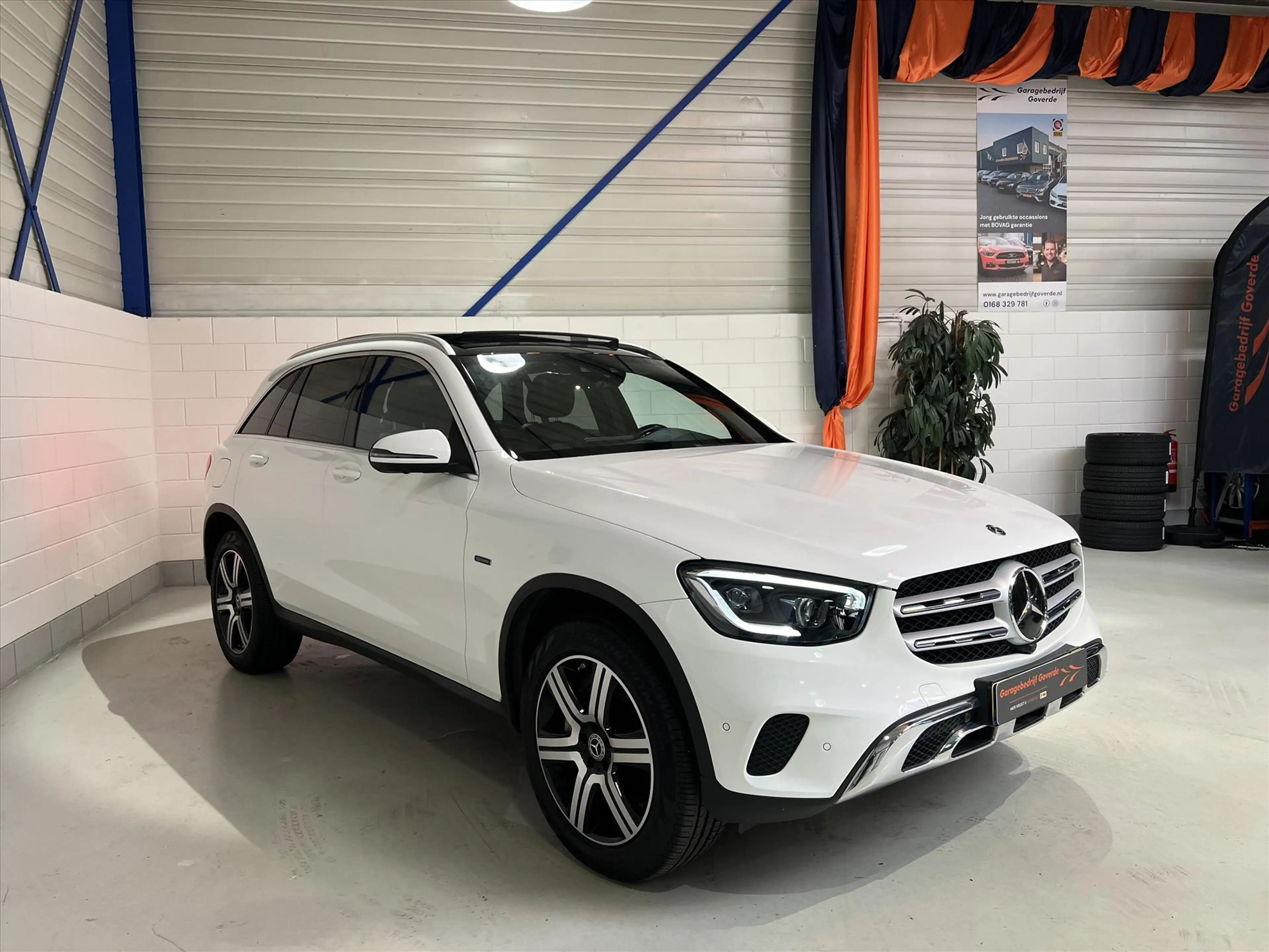 Mercedes-Benz GLC 300 300e 320pk 4MATIC 9G Plug-in Hybride, Pano, Burmes