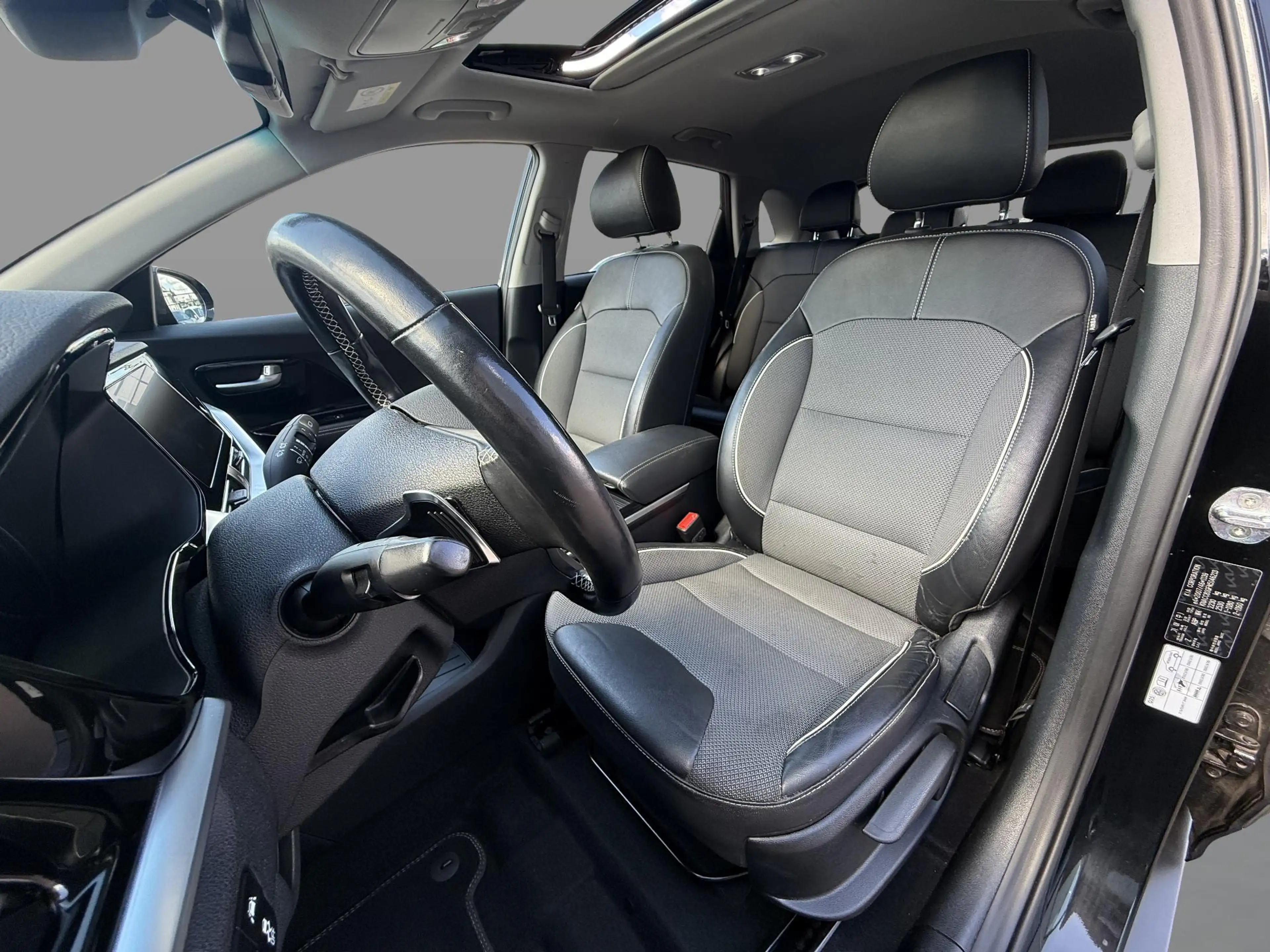 Kia e-Niro DynamicPlusLine 64 kWh SOH 94,1% | Trekhaak | Schu — photo 4