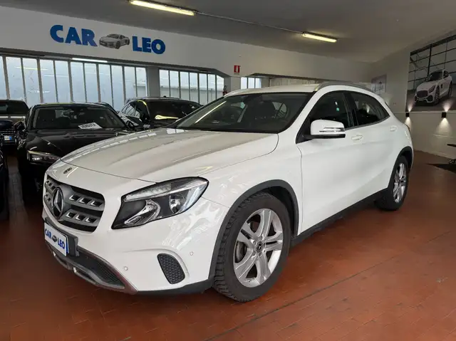 Mercedes-Benz GLA 180 GLA 180 Business auto