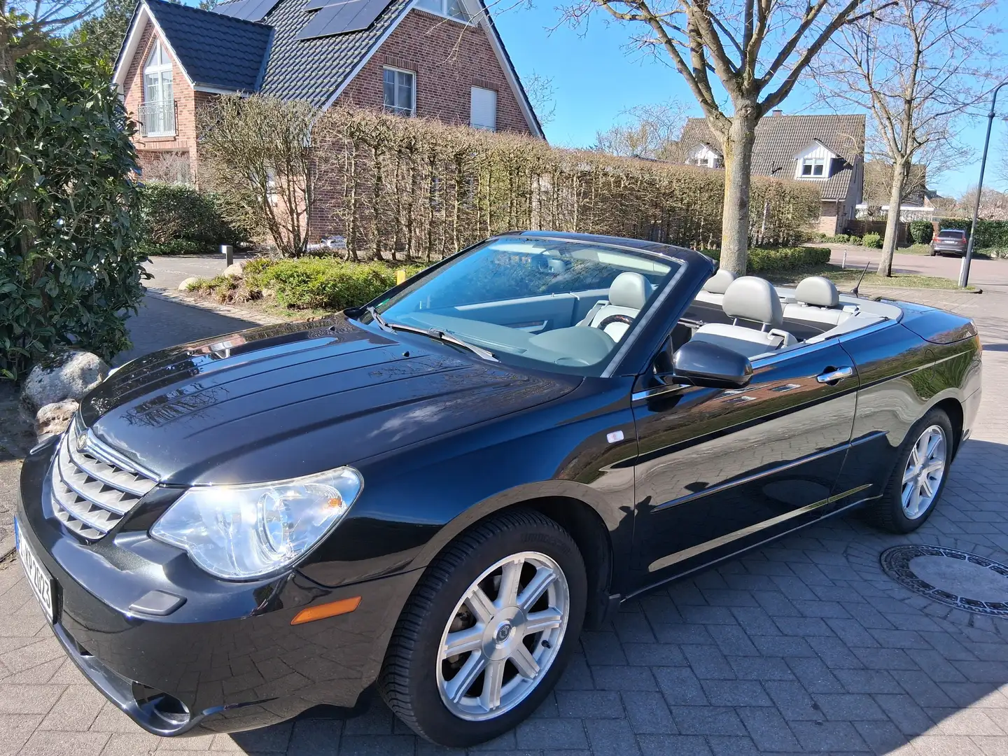 Chrysler Sebring Cabrio 2.7 Automatik Limited Hard-Top Negro - 2