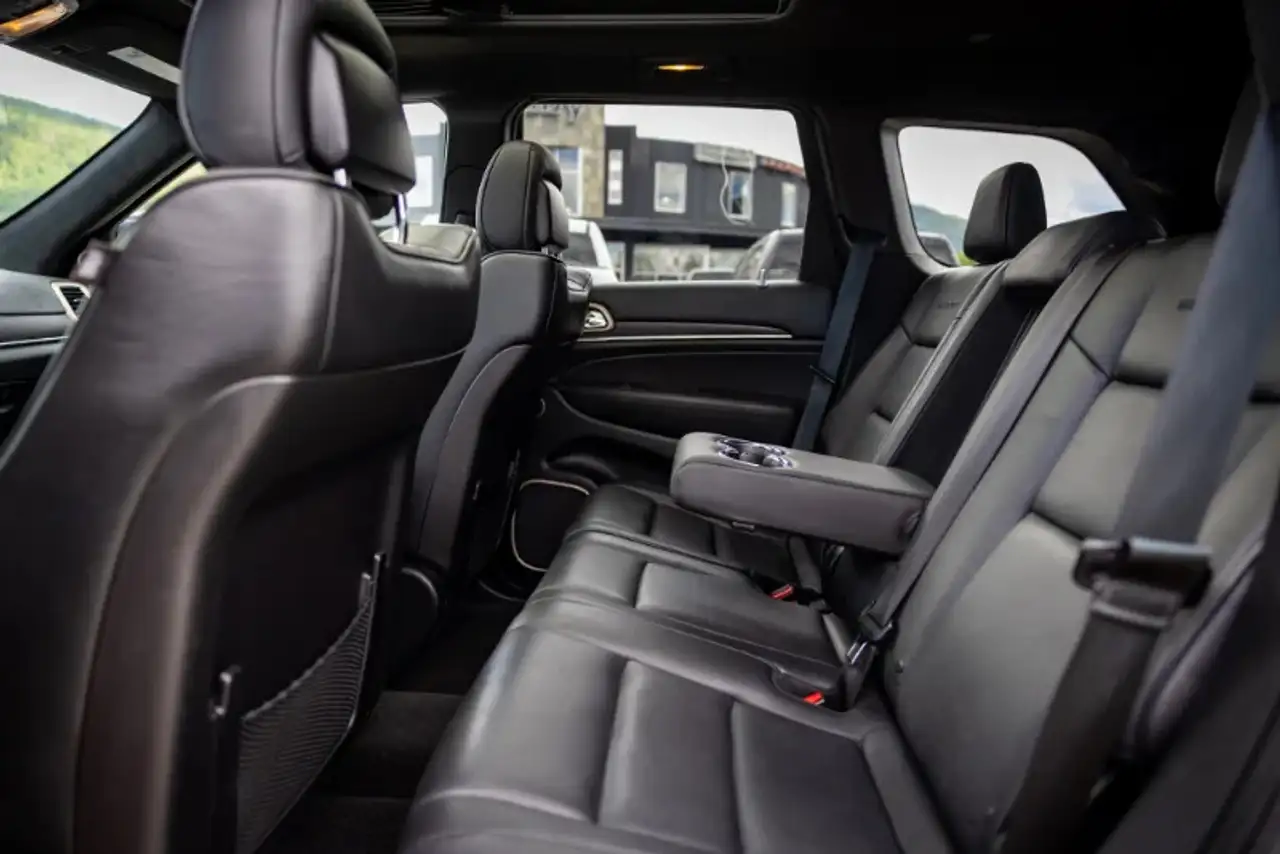 Jeep Grand Cherokee photo Jeep Grand Cherokee