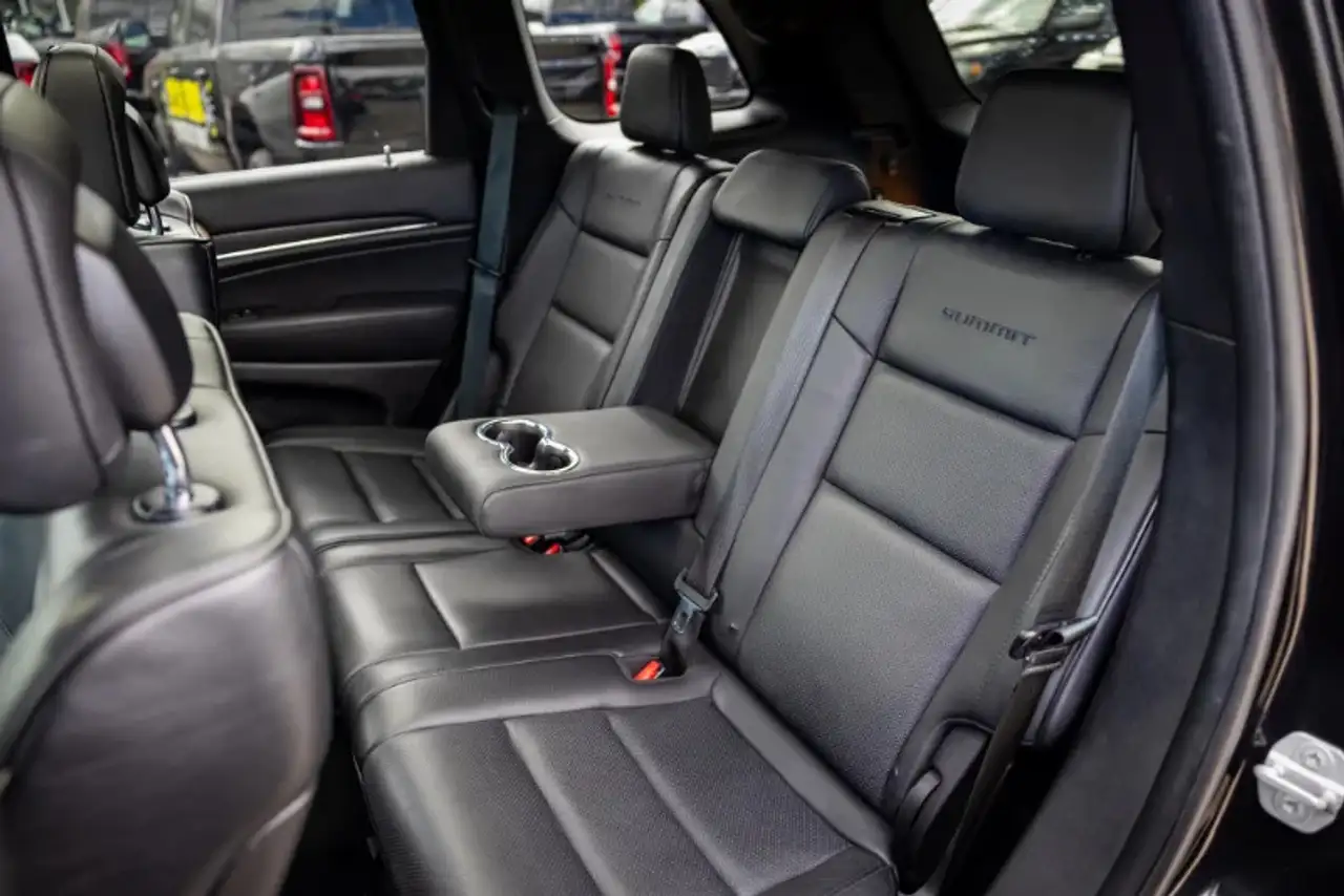 Jeep Grand Cherokee photo Jeep Grand Cherokee