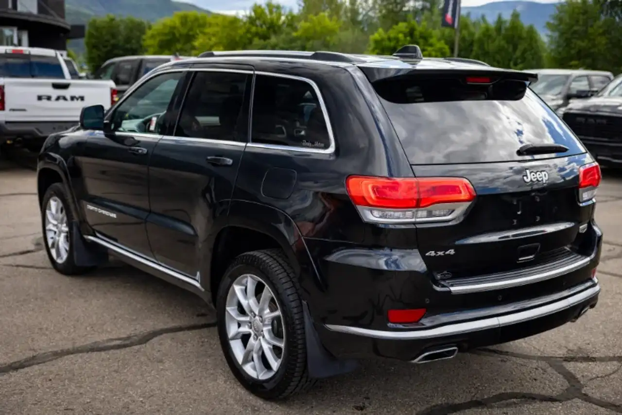 Jeep Grand Cherokee photo Jeep Grand Cherokee