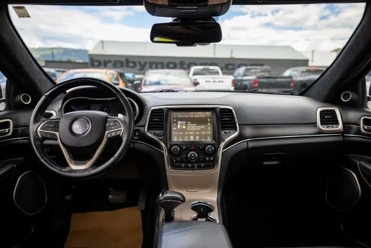 Jeep Grand Cherokee photo Jeep Grand Cherokee