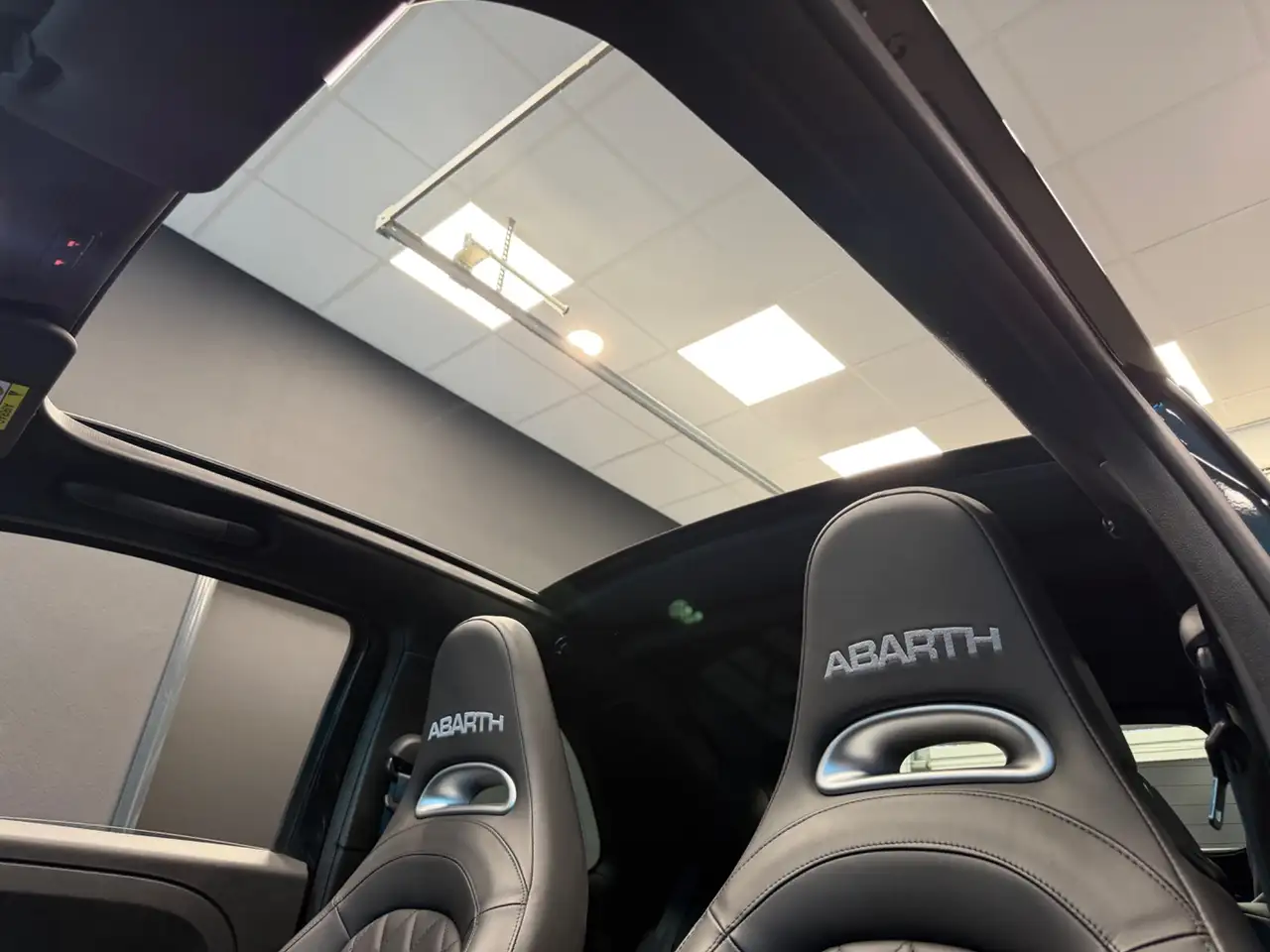 Abarth 500 2021 — фото 8