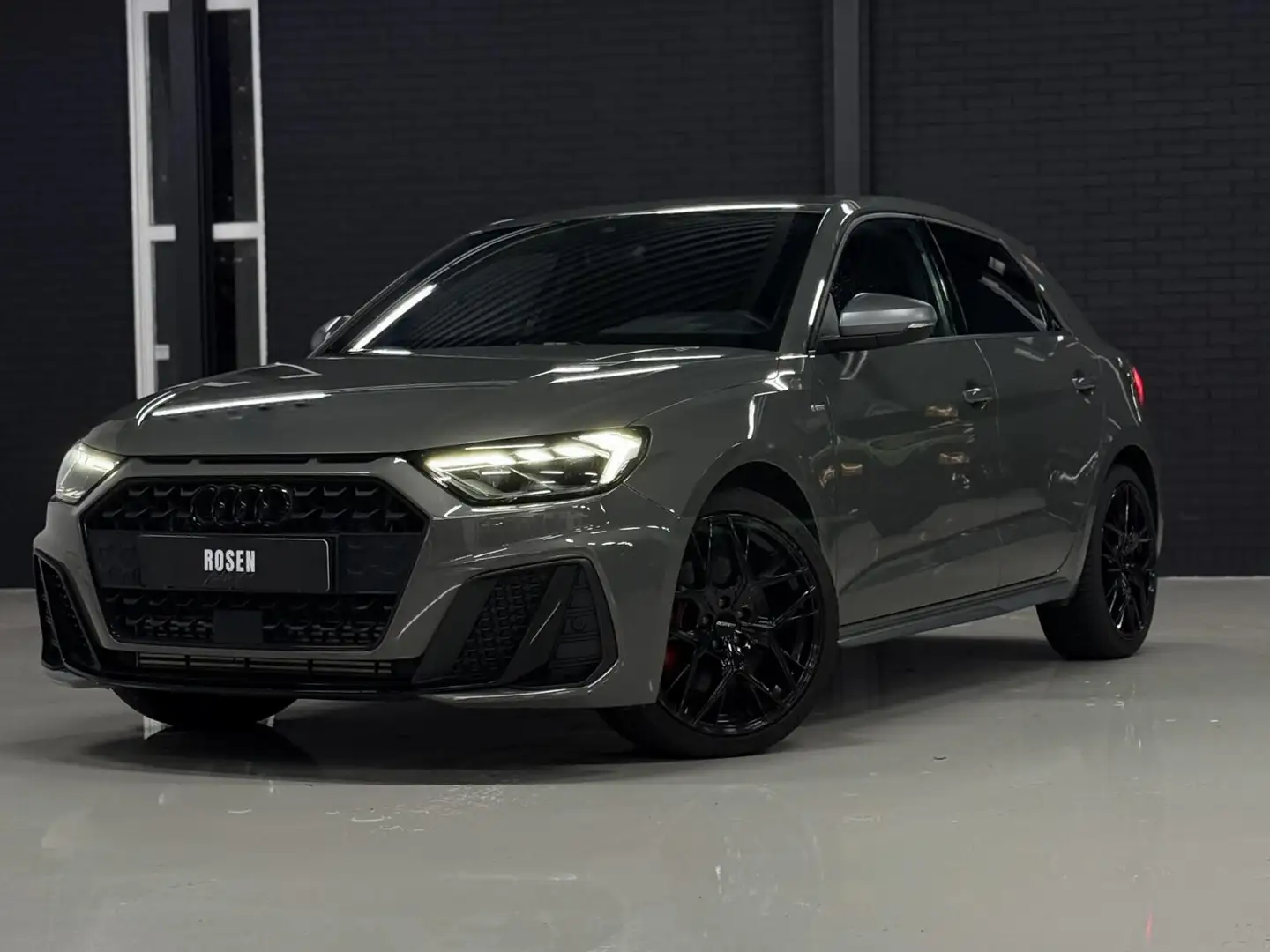Audi A1 Sportback 40 TFSI S LINE|SFEER|B&O|ACC|CAM|CARPLAY Grijs - 1