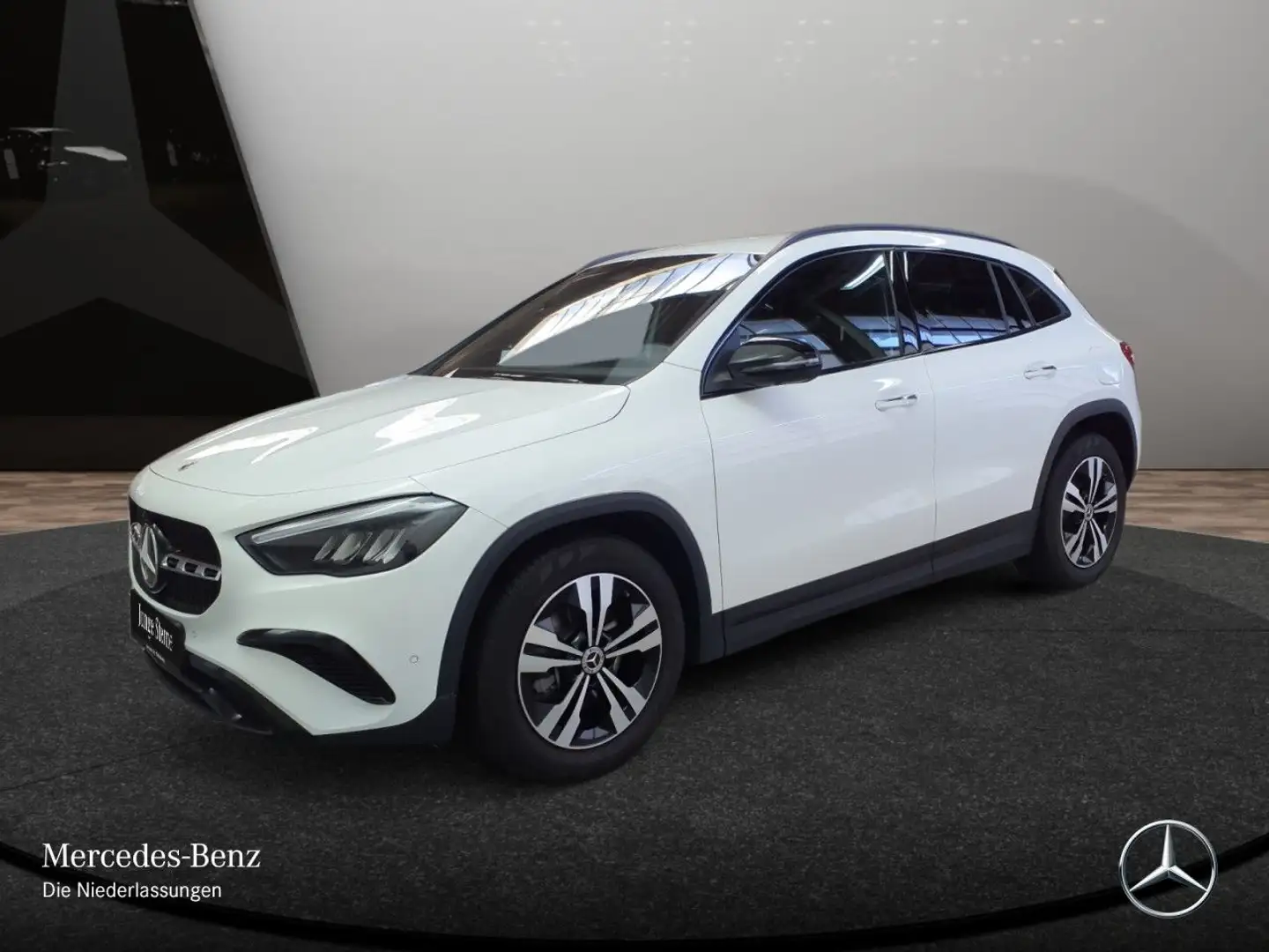 Mercedes-Benz GLA 180 PROGRESSIVE+NIGHT+360°+LED+TOTW+KEYLESS Weiß - 2