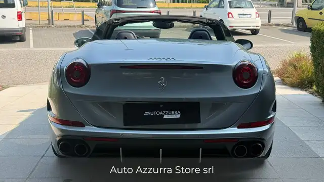 Ferrari California view 5