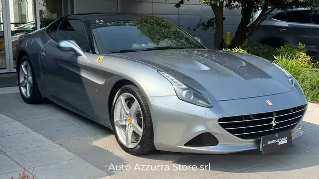 Ferrari California view 3