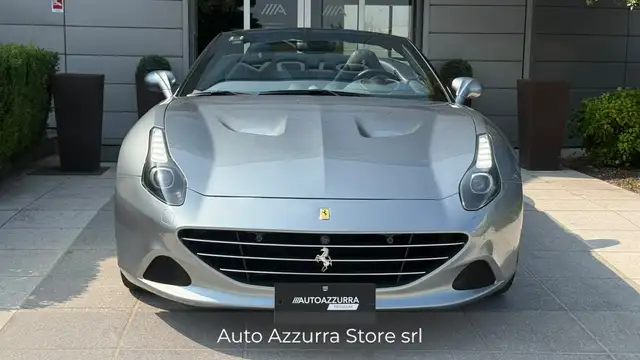 Ferrari California view 2