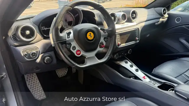 Ferrari California view 10