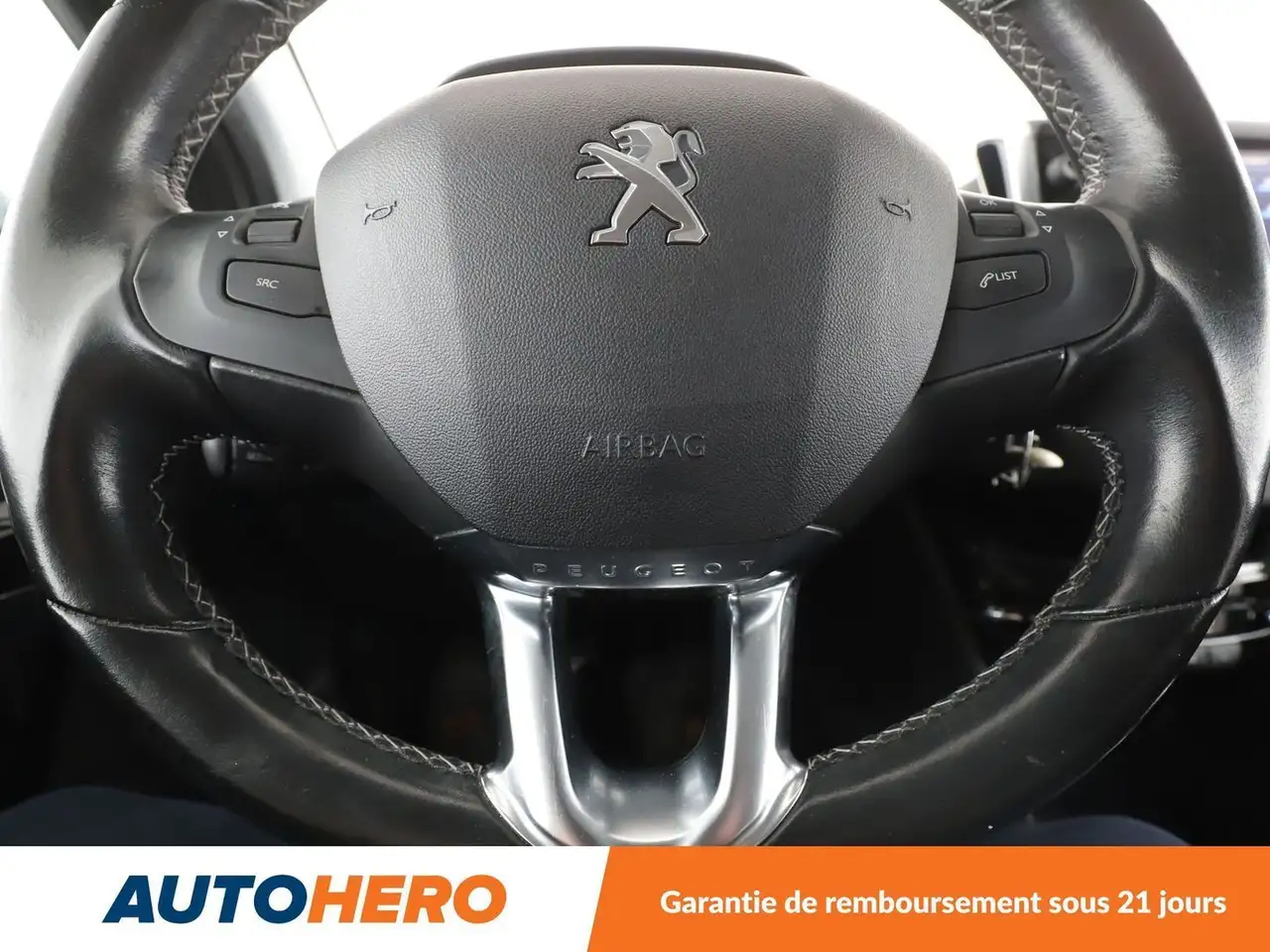 Peugeot 208 208 — photo 19