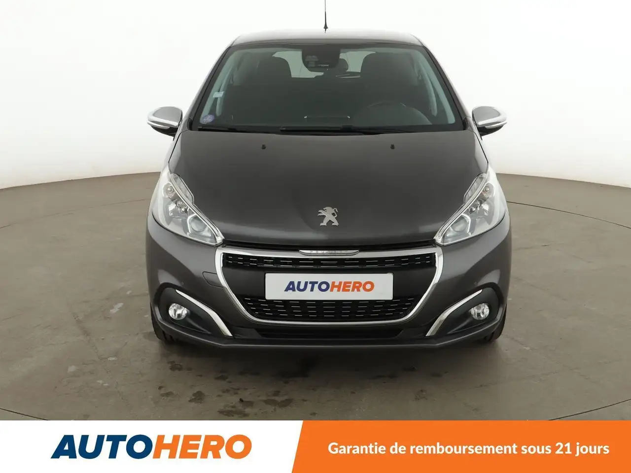 Peugeot 208 208 — photo 9