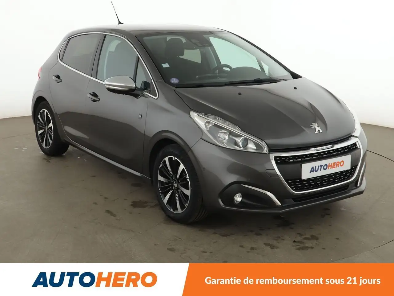 Peugeot 208 208 — photo 8